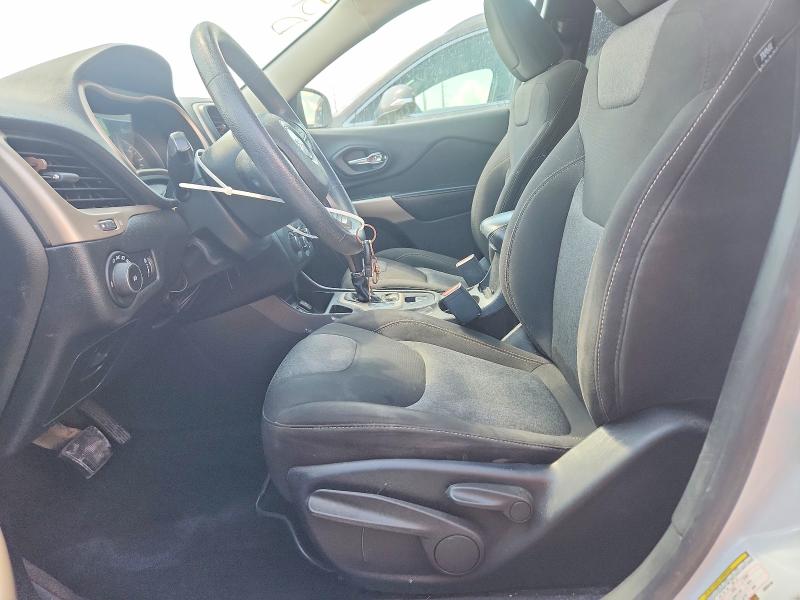 Photo 7 from auction – 2018 JEEP CHEROKEE with VIN 1C4PJLCB3JD559109