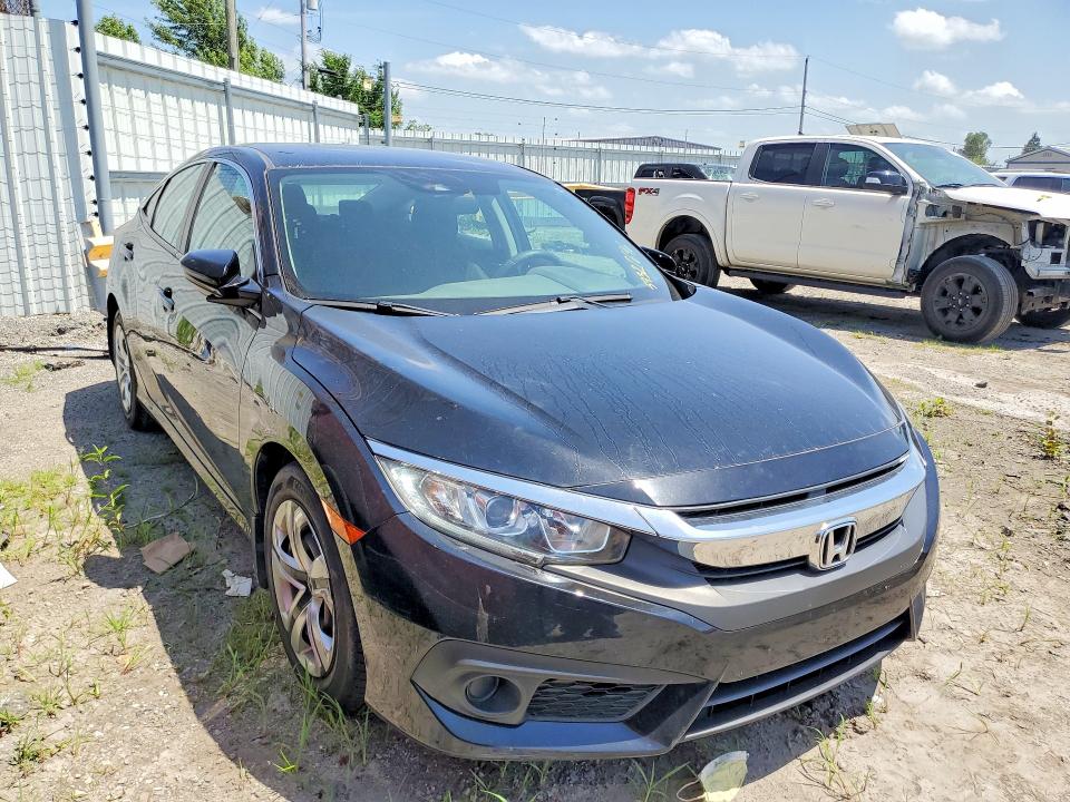 Photo 4 from auction – 2016 HONDA CIVIC with VIN 19XFC2F61GE043322