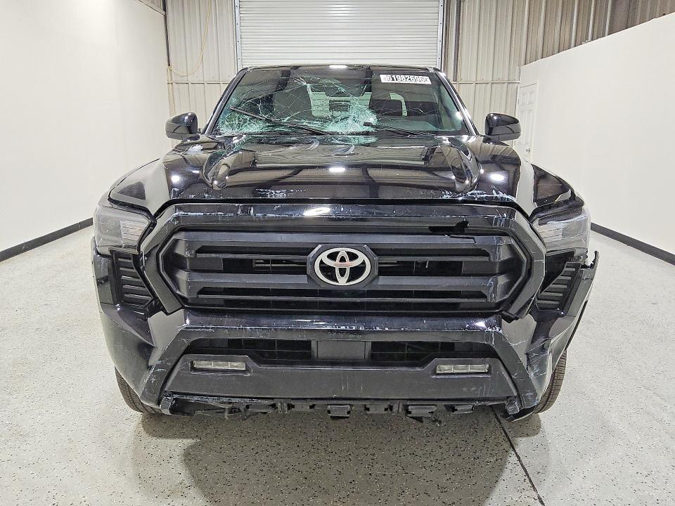 Фото 5 с аукциона – 2025 TOYOTA TACOMA с VIN 3TMLB5JN2SM203535