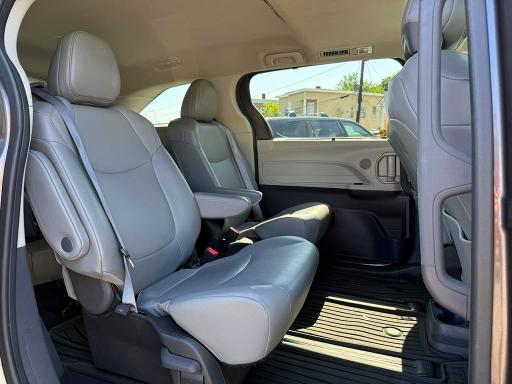 Photo 7 from auction – 2023 TOYOTA SIENNA with VIN 5TDYSKFC2PS089541