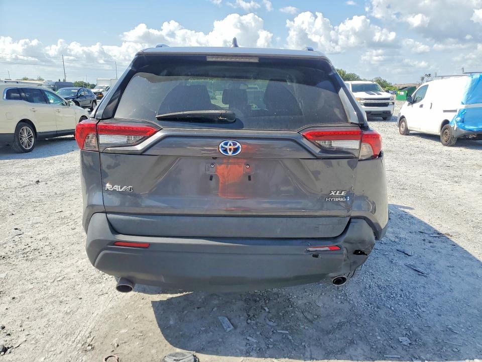 Photo 6 from auction – 2022 TOYOTA RAV4 with VIN 4T3RWRFV1NU061261