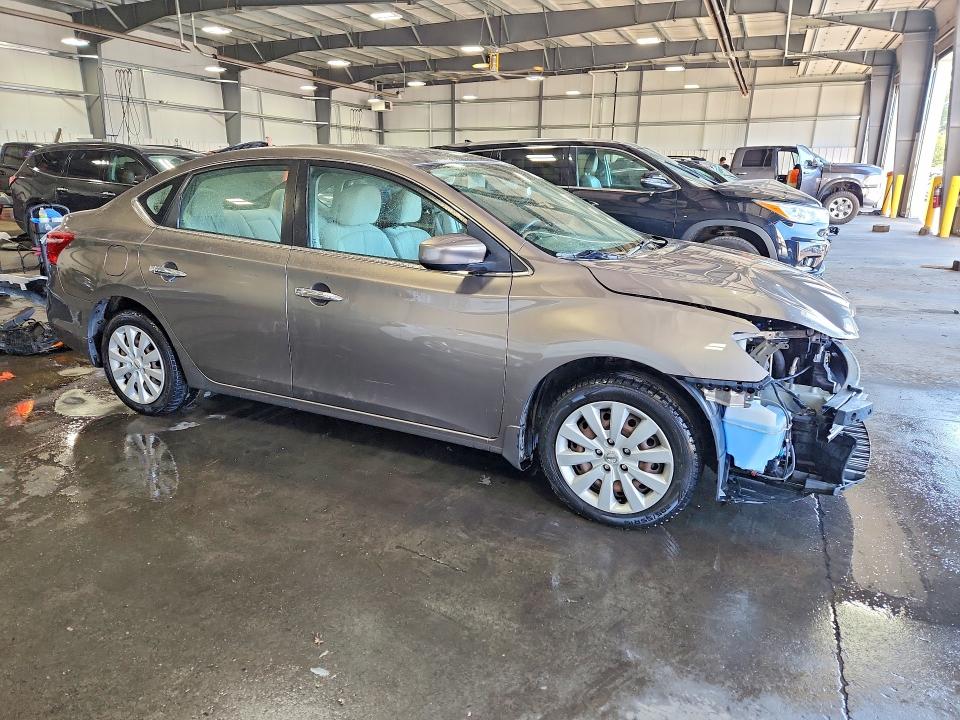 Photo 4 from auction – 2016 NISSAN SENTRA with VIN 3N1AB7AP7GY316047