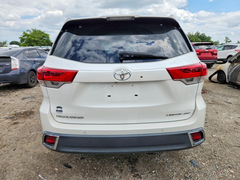 Photo 6 from auction – 2017 TOYOTA HIGHLANDER with VIN 5TDDZRFH1HS433151