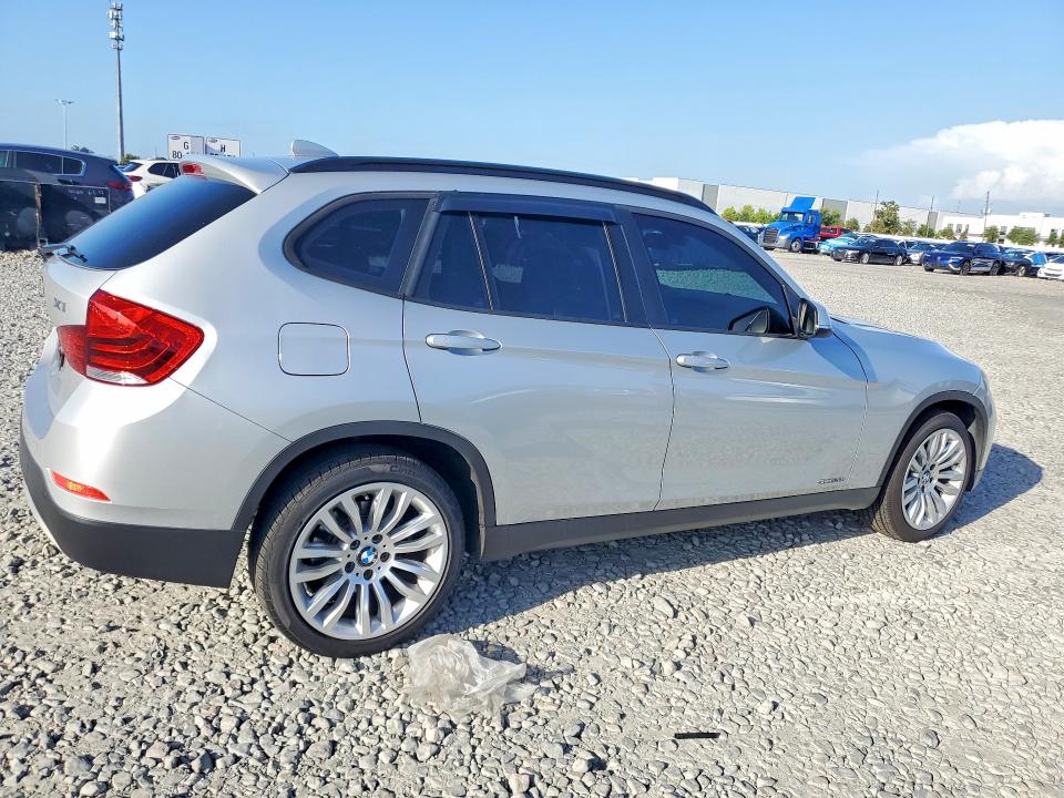 Photo 3 from auction – 2014 BMW X1 with VIN WBAVM1C53EVW48608