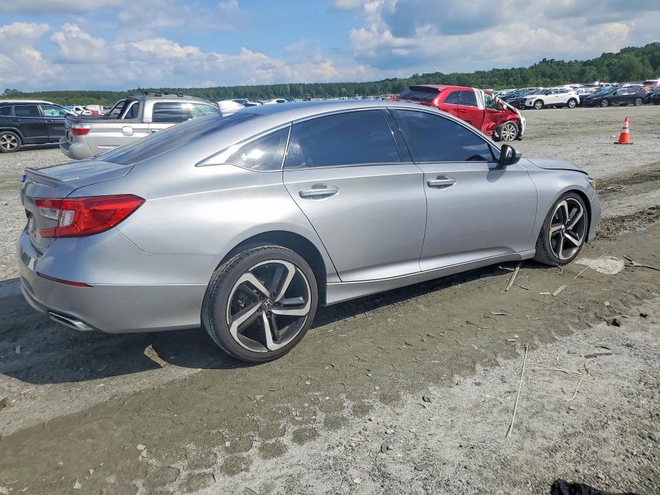 Photo 3 from auction – 2020 HONDA ACCORD with VIN 1HGCV2F31LA024013