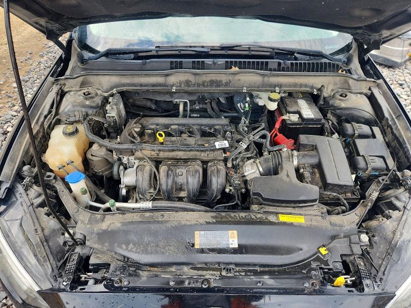 Photo 11 from auction – 2017 FORD FUSION with VIN 3FA6P0H73HR174587