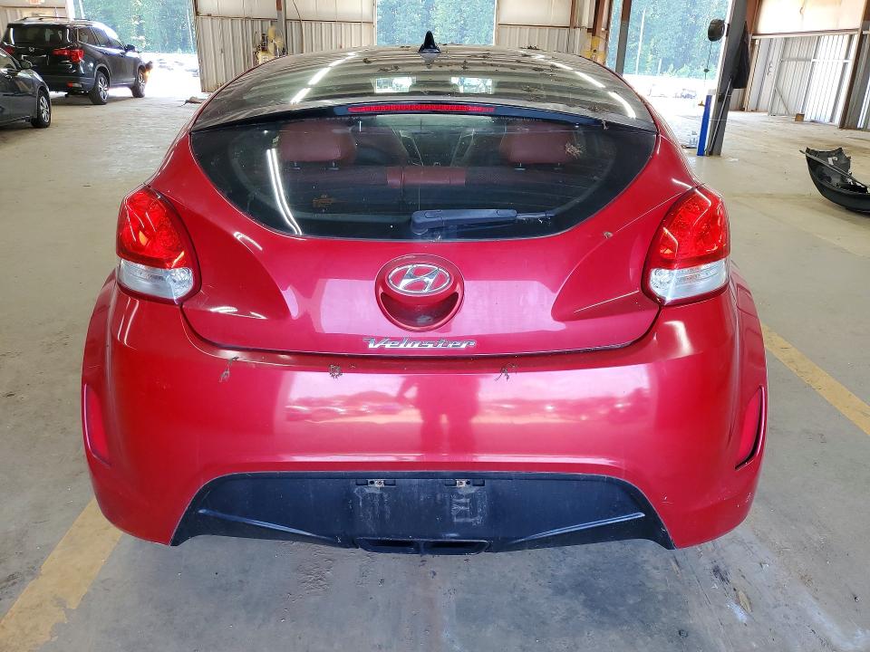 Photo 6 from auction – 2013 HYUNDAI VELOSTER with VIN KMHTC6AD7DU129744