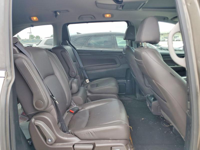 Photo 11 from auction – 2018 HONDA ODYSSEY with VIN 5FNRL6H72JB019655