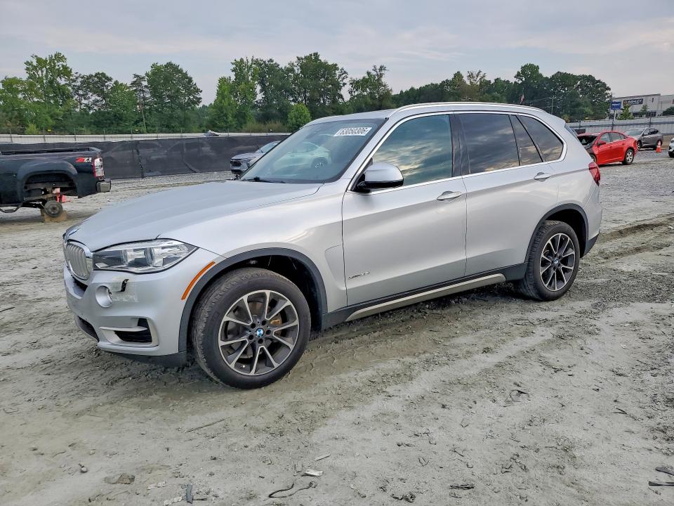 BMW X5 2017 with VIN 5UXKR0C3XH0V76869 - Photo from auction
