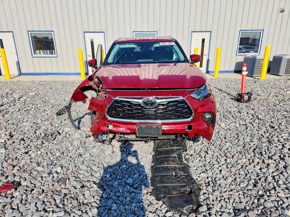 Photo 5 from auction – 2021 TOYOTA HIGHLANDER with VIN 5TDDZRBH7MS532721