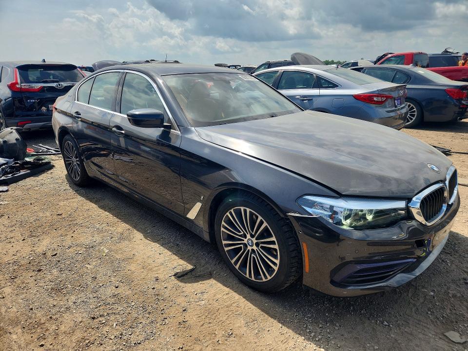 Photo 4 from auction – 2019 BMW 530XE with VIN WBAJB1C59KB375191