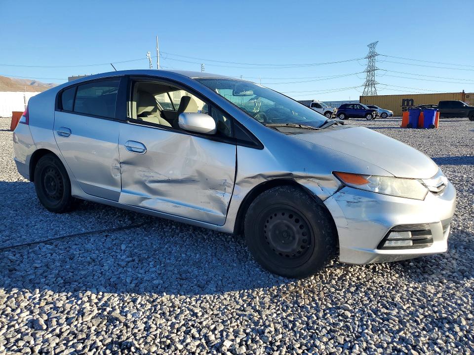 Photo 4 from auction – 2013 HONDA INSIGHT with VIN JHMZE2H55DS004865