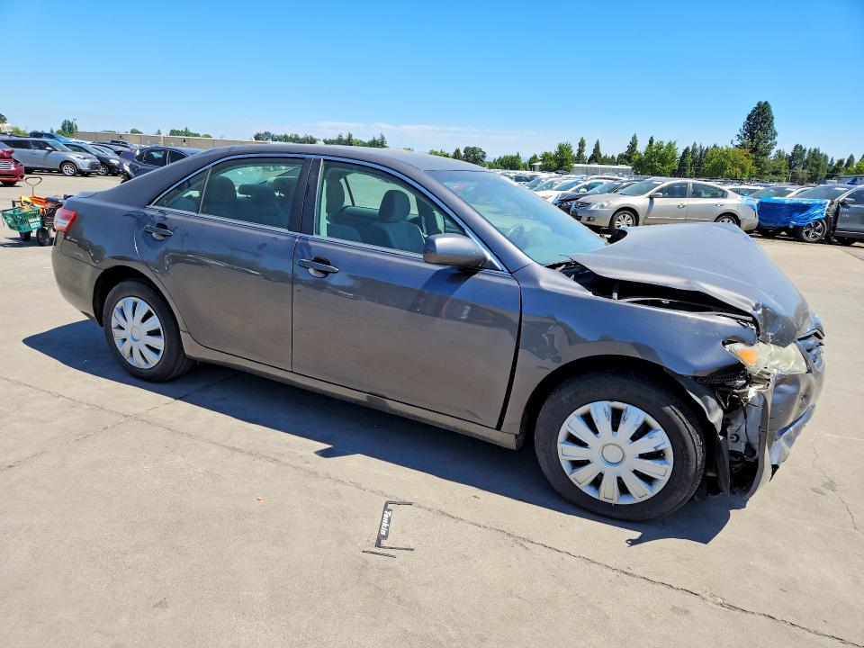 Photo 4 from auction – 2011 TOYOTA CAMRY with VIN 4T4BF3EK5BR205054