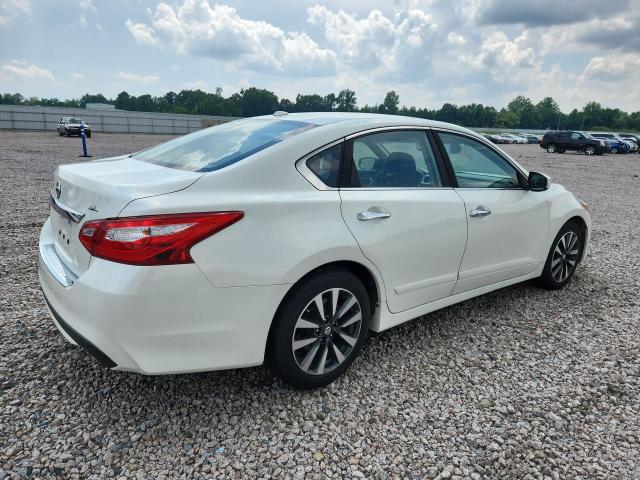 Photo 3 from auction – 2017 NISSAN ALTIMA with VIN 1N4AL3AP0HC235961