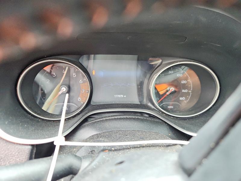 Photo 9 from auction – 2021 JEEP COMPASS with VIN 3C4NJDEB2MT549390