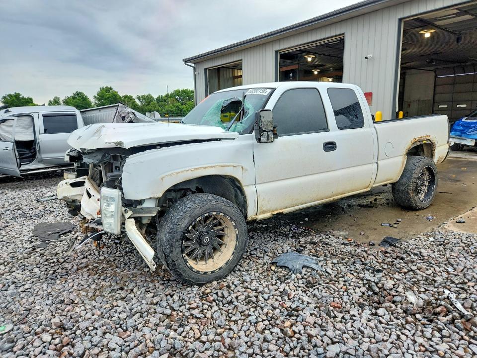 2006 CHEVROLET SILVERADO - Търг №60380156