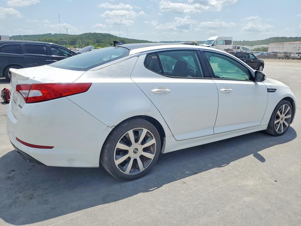 Снимка 3 от търг – 2012 KIA OPTIMA с VIN 5XXGR4A66CG089879
