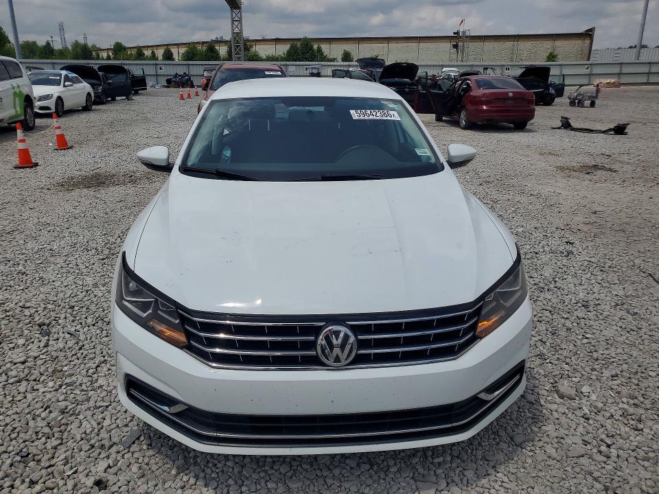 Photo 5 from auction – 2018 VOLKSWAGEN PASSAT with VIN 1VWAA7A33JC051119