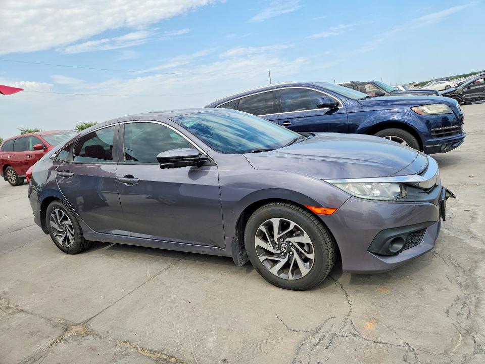Photo 4 from auction – 2016 HONDA CIVIC with VIN 19XFC2F88GE073595