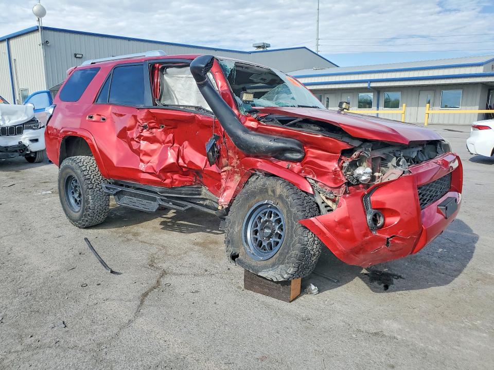 Фото 4 с аукциона – 2016 TOYOTA 4RUNNER с VIN JTEBU5JR7G5333764