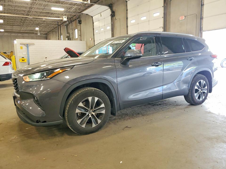 TOYOTA HIGHLANDER 2021 with VIN 5TDGZRBH7MS116519 - Photo from auction
