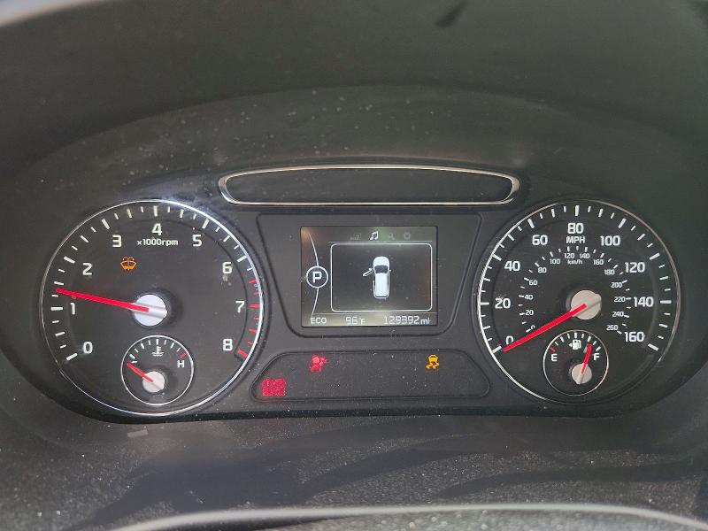Photo 9 from auction – 2016 KIA SORENTO with VIN 5XYPH4A53GG084859
