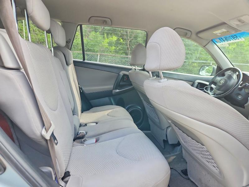 Photo 11 from auction – 2006 TOYOTA RAV4 with VIN JTMZD31V766007069