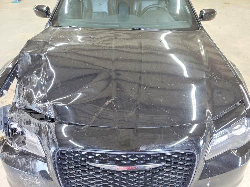 Photo 11 from auction – 2023 CHRYSLER 300 with VIN 2C3CCABG0PH561037