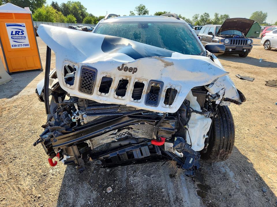 Photo 5 from auction – 2019 JEEP CHEROKEE with VIN 1C4PJMBX6KD260458