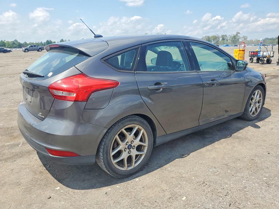Photo 3 from auction – 2015 FORD FOCUS with VIN 1FADP3K28FL273567