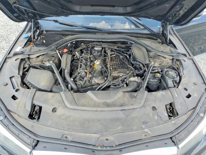 Photo 11 from auction – 2016 BMW 740 with VIN WBA7E2C50GGD99982