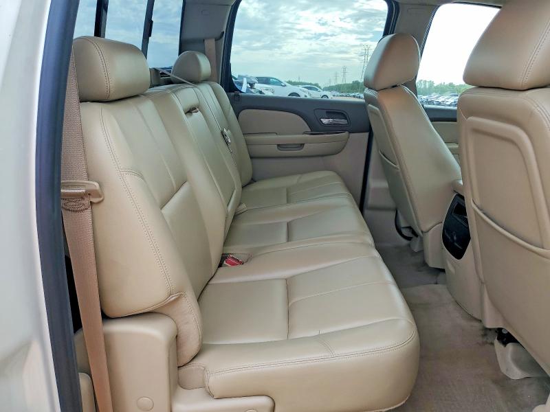 Фото 10 с аукциона – 2011 CHEVROLET SILVERADO с VIN 3GCPKTE32BG250948