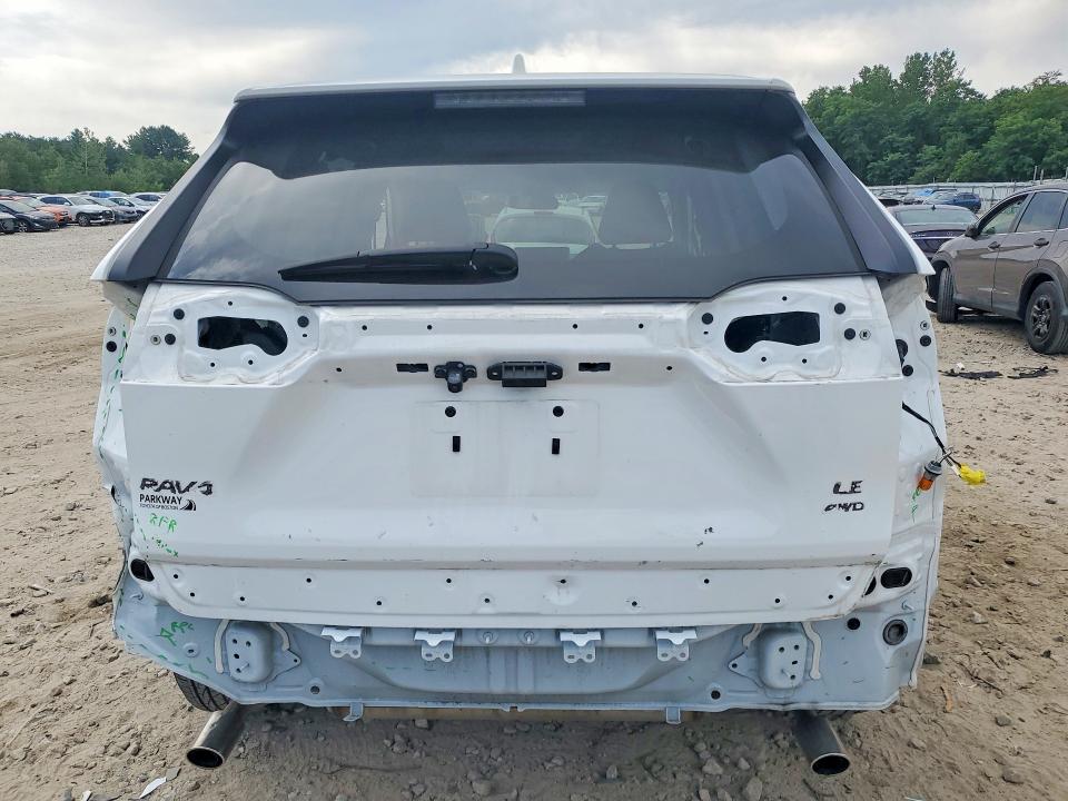 Zdjęcie 6 z aukcji – 2024 TOYOTA RAV4 z VIN 2T3F1RFV7RW462417