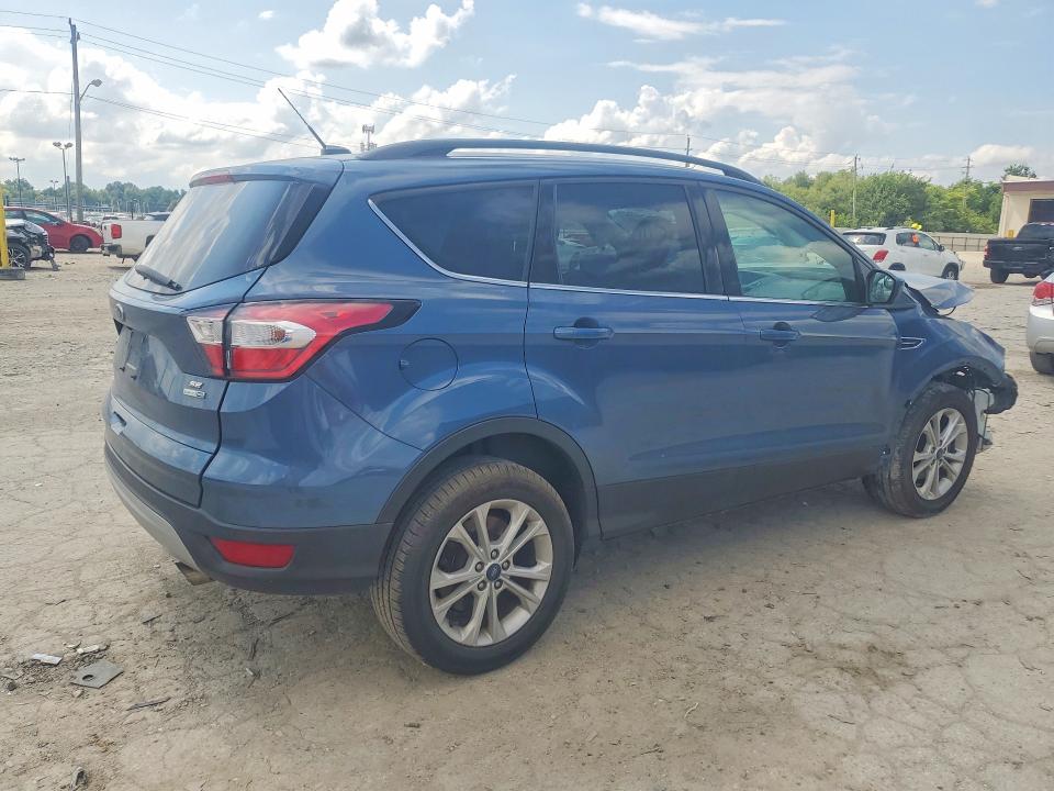 Photo 3 from auction – 2018 FORD ESCAPE with VIN 1FMCU9GD8JUB39703