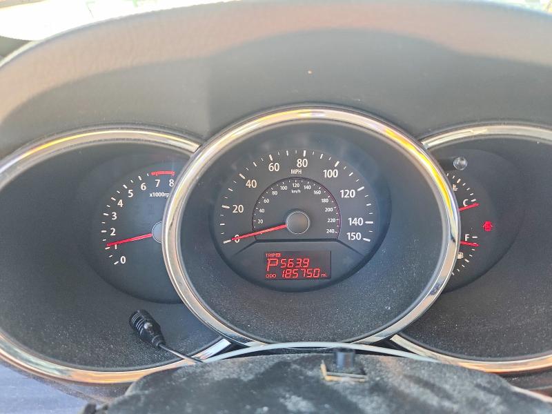 Photo 9 from auction – 2011 KIA SORENTO with VIN 5XYKTDA27BG050818