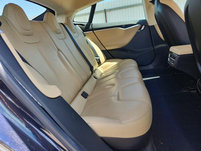 Photo 10 from auction – 2013 TESLA MODEL S with VIN 5YJSA1DN9DFP07977