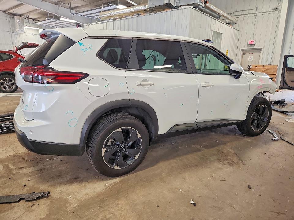 Photo 3 from auction – 2024 NISSAN ROGUE with VIN 5N1BT3BBXRC692775