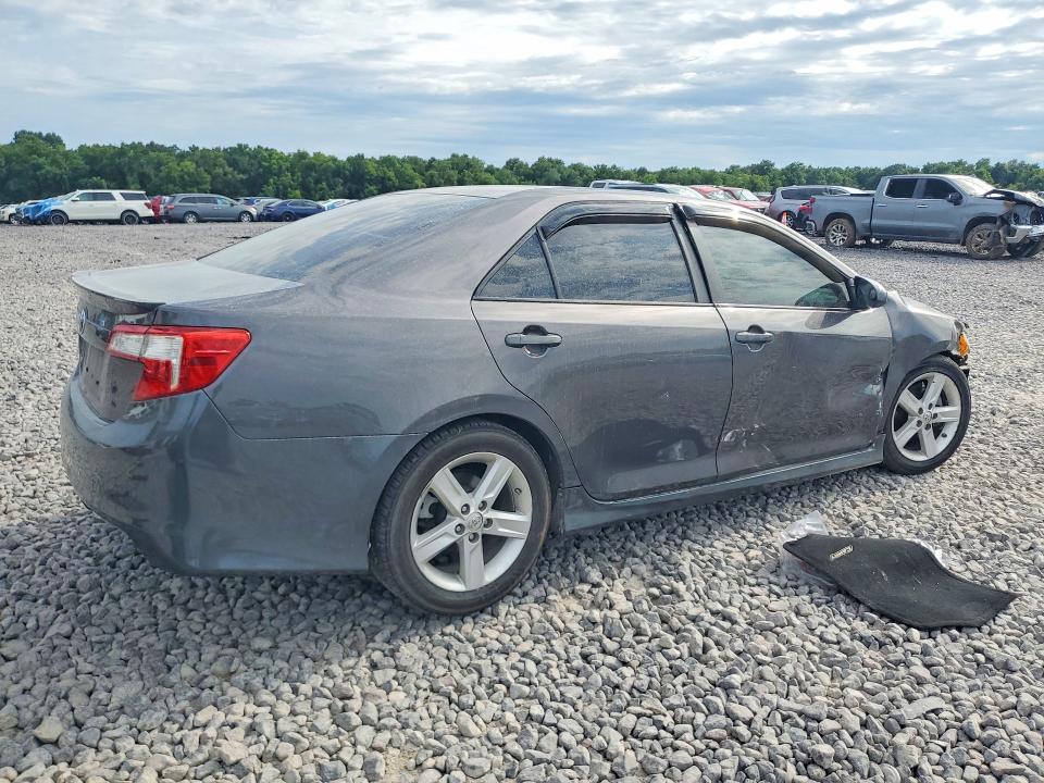 Photo 3 from auction – 2014 TOYOTA CAMRY with VIN 4T1BF1FK9EU768951