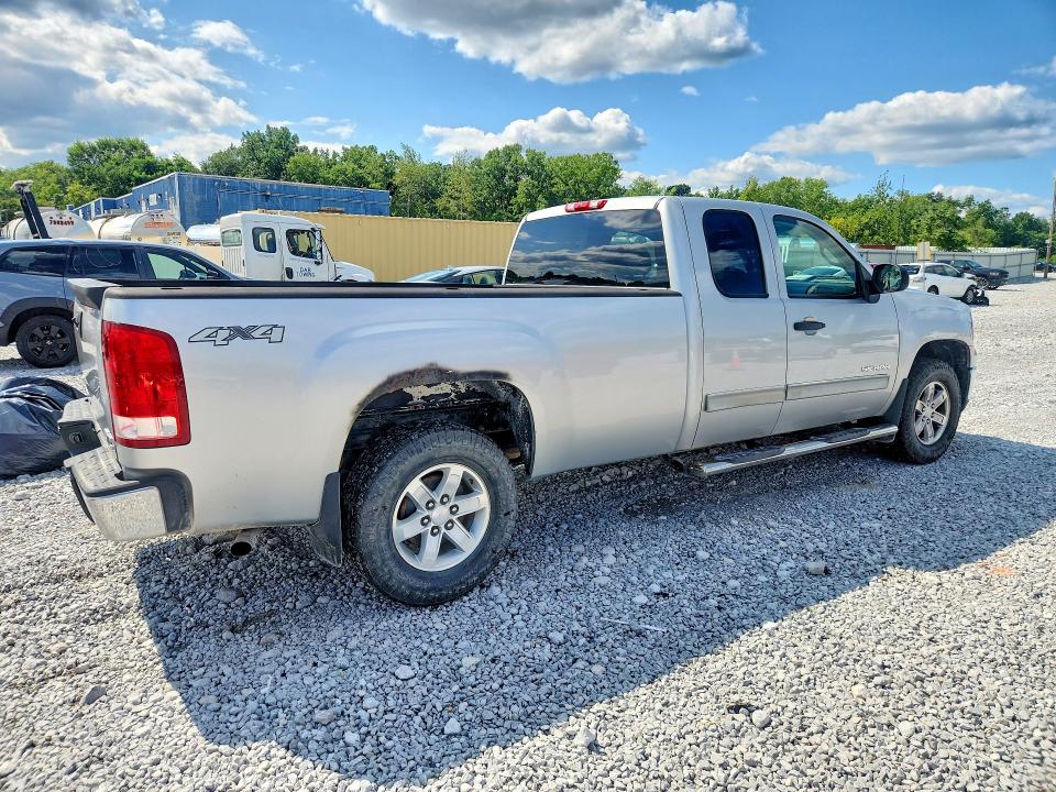 Photo 3 from auction – 2011 GMC SIERRA with VIN 1GTR2VE08BZ193925