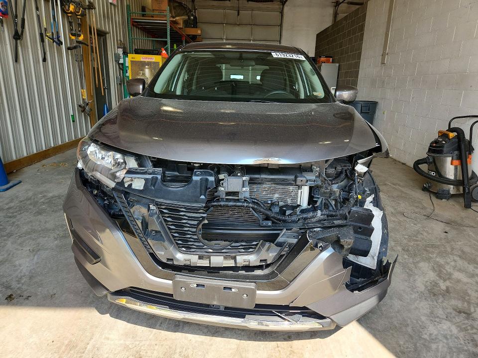 Photo 5 from auction – 2018 NISSAN ROGUE with VIN 5N1AT2MTXJC758239