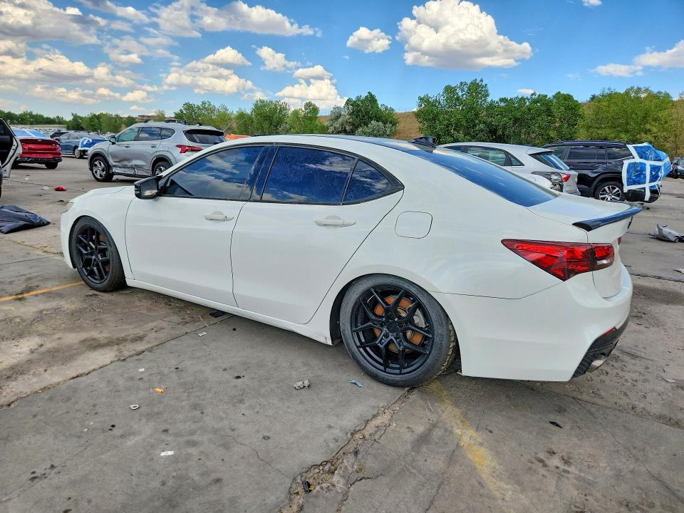 Photo 2 from auction – 2016 ACURA TLX with VIN 19UUB2F59GA000370