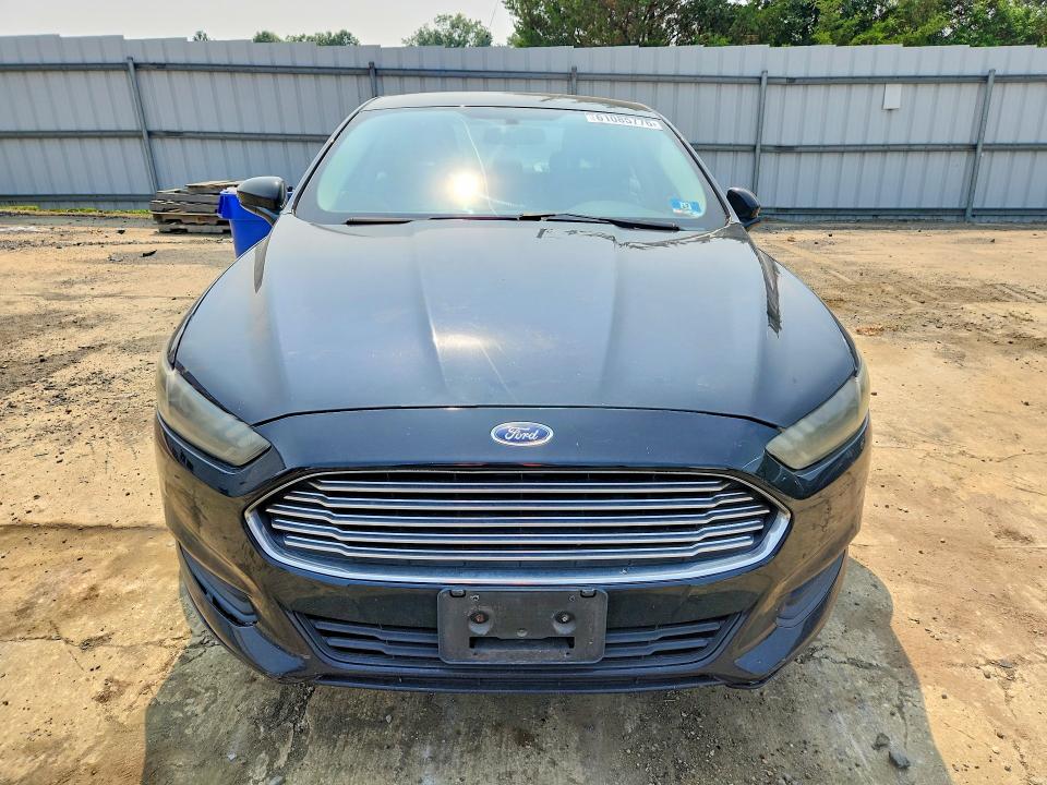 Photo 5 from auction – 2016 FORD FUSION with VIN 3FA6P0H79GR209390