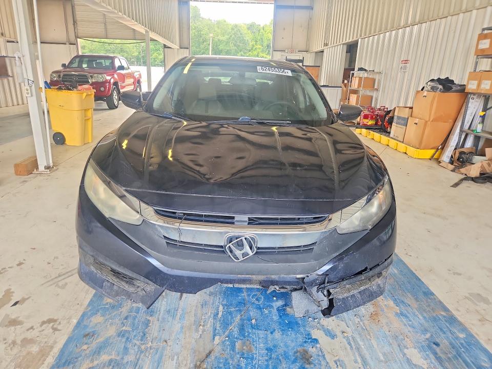 Photo 5 from auction – 2018 HONDA CIVIC with VIN 19XFC2F56JE005826