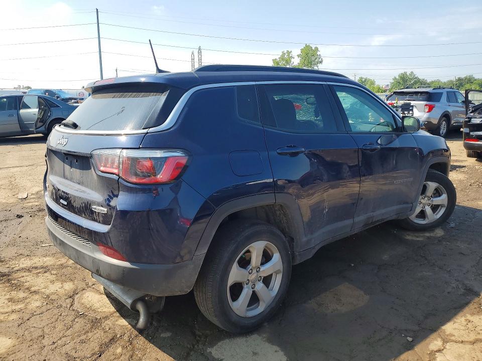 Photo 3 from auction – 2018 JEEP COMPASS with VIN 3C4NJDBB2JT433901