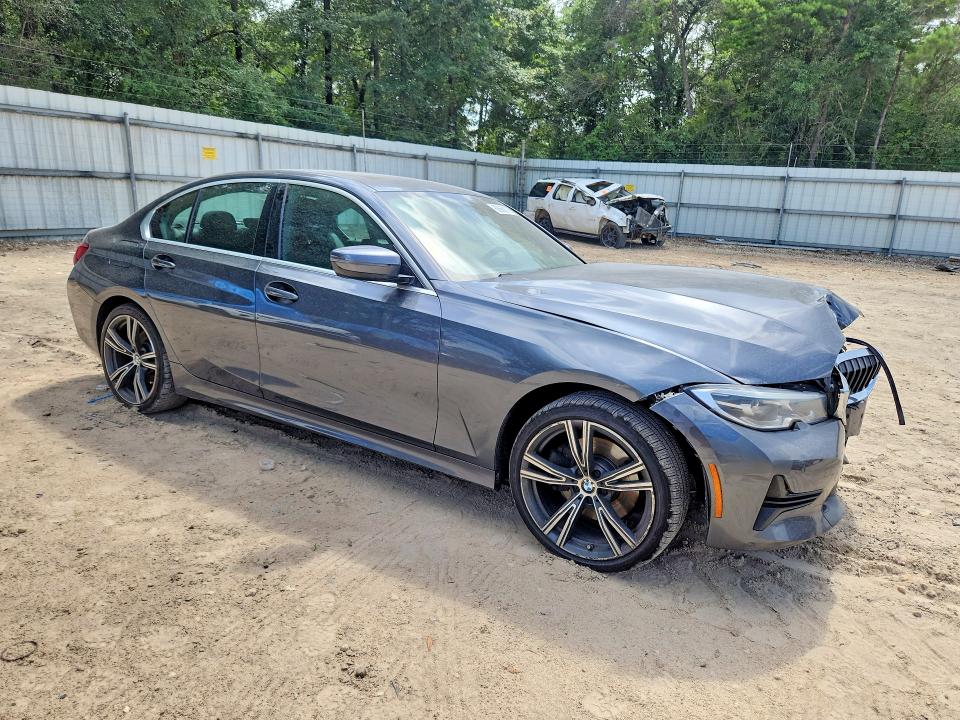 Photo 4 from auction – 2021 BMW 330XI with VIN 3MW5R7J00M8C12747