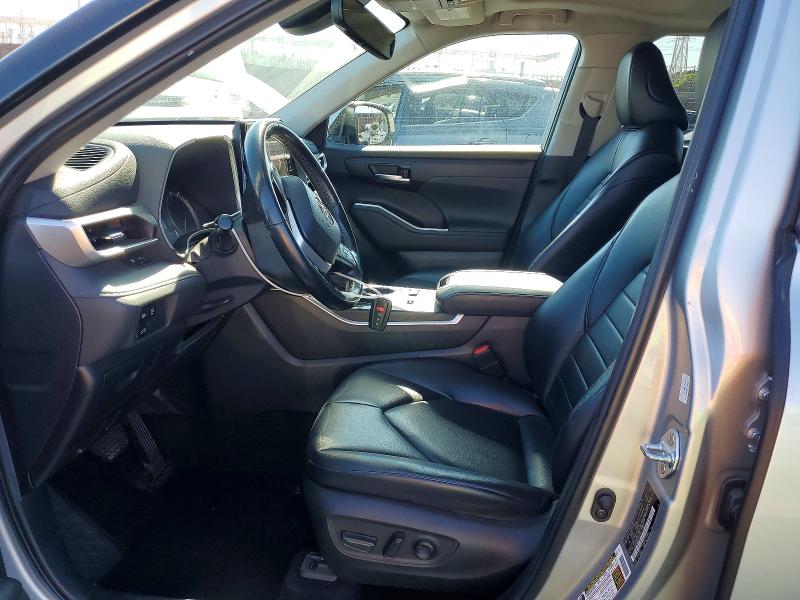 Photo 7 from auction – 2023 TOYOTA HIGHLANDER with VIN 5TDKDRAH6PS504386