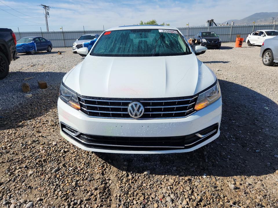 Photo 5 from auction – 2016 VOLKSWAGEN PASSAT with VIN 1VWBT7A38GC009424