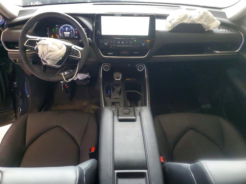 Photo 8 from auction – 2026 TOYOTA GRAND HIGHLANDER HYBRID with VIN 5TDACAB52TS102654