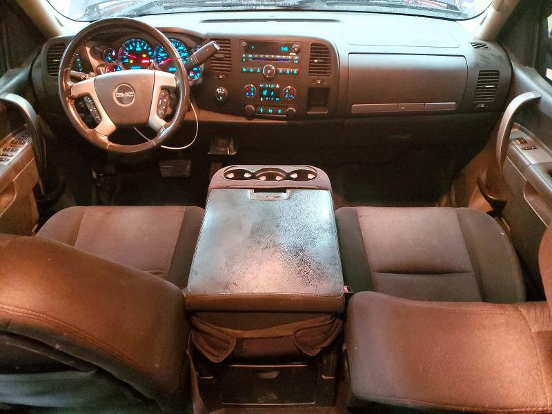 Photo 8 from auction – 2011 GMC SIERRA with VIN 1GT120CG9BF158876
