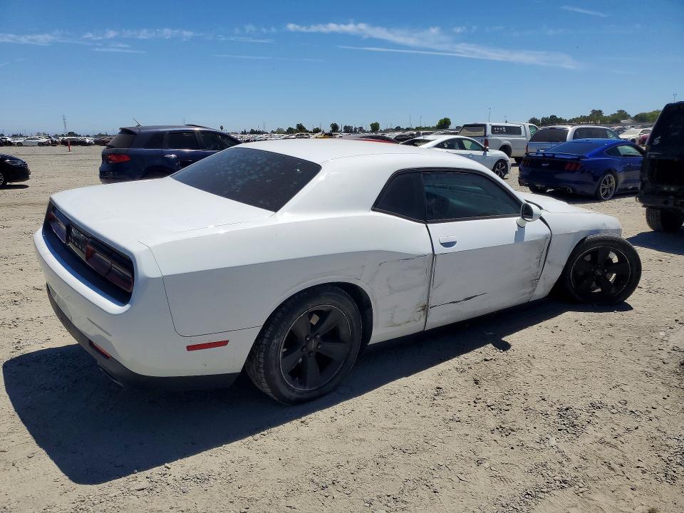 Photo 3 from auction – 2016 DODGE CHALLENGER with VIN 2C3CDZAG0GH312251